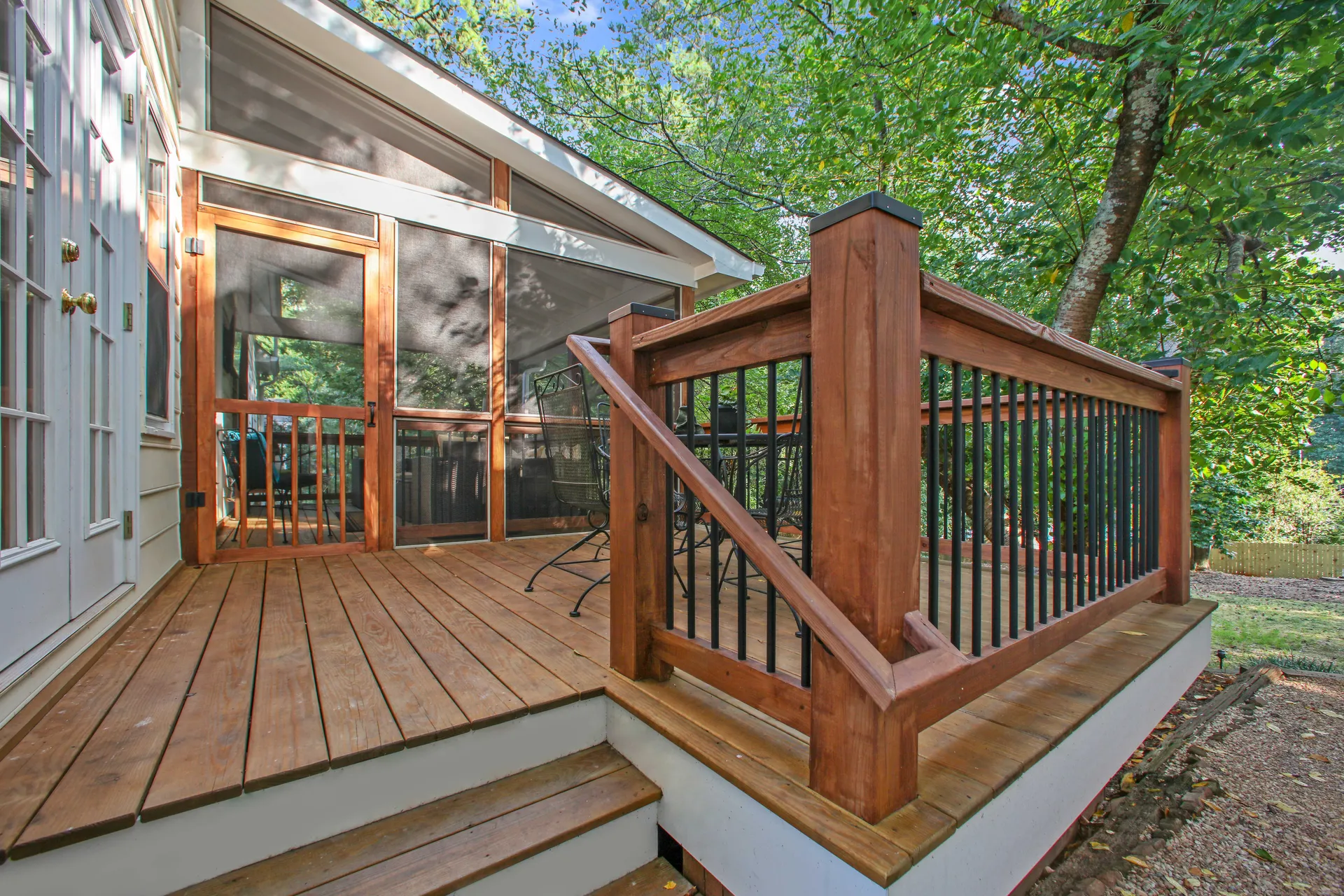Multi-level covered deck in Alpharetta, GA by HomeVantage