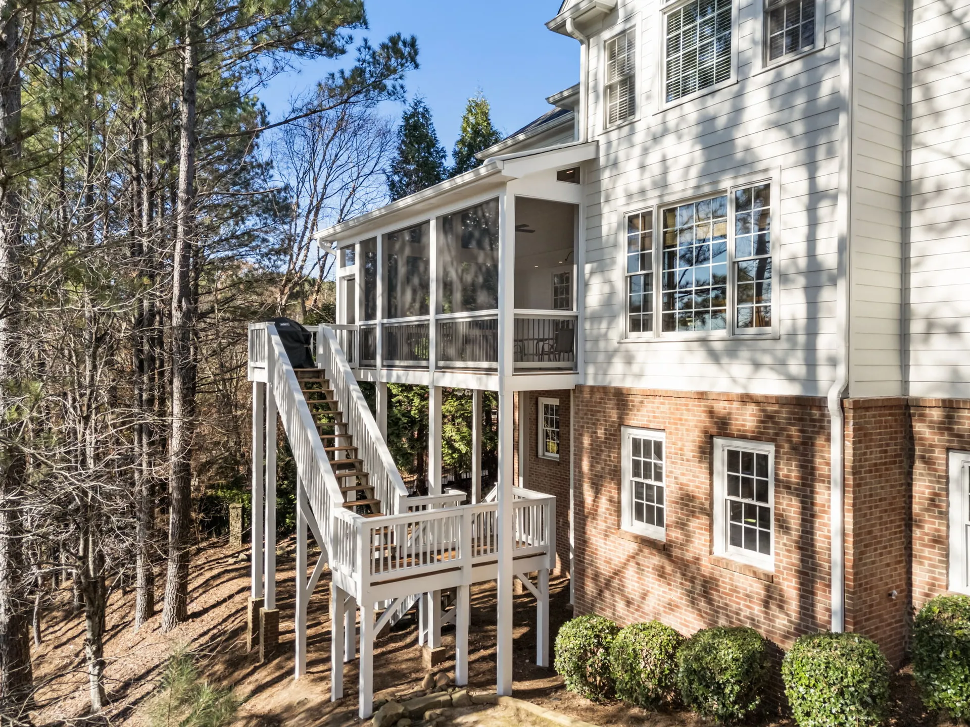 Multi-level covered deck in Cumming, GA by HomeVantage