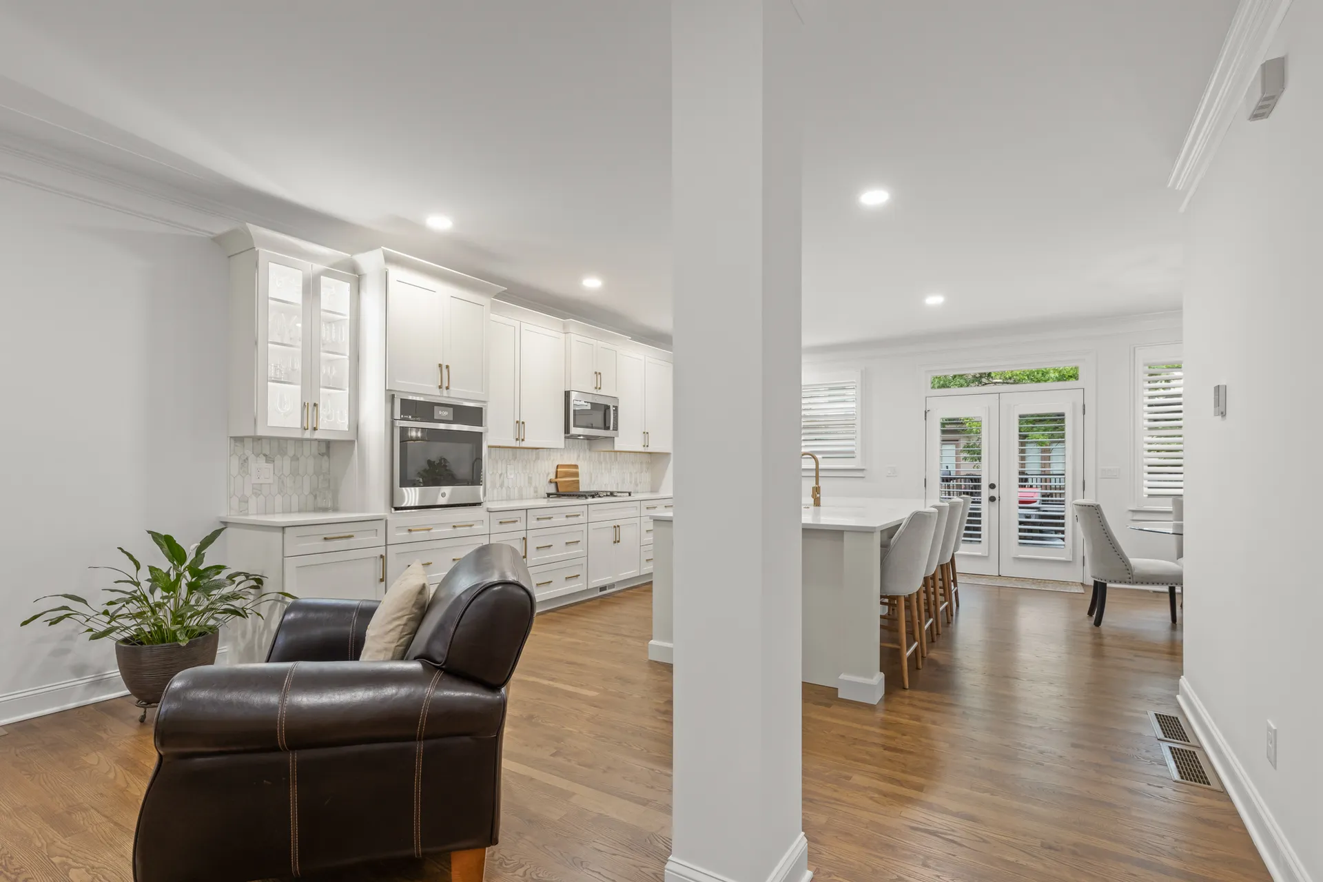 Kitchen remodel in Duluth, GA by HomeVantage